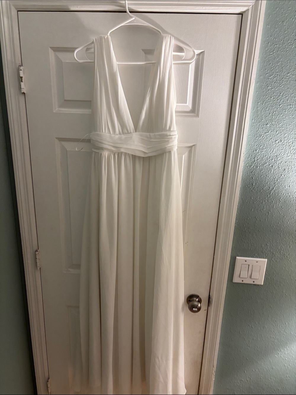 New Elegant White Lulus V-Neck Chiffon maxi/Wedding  Dress